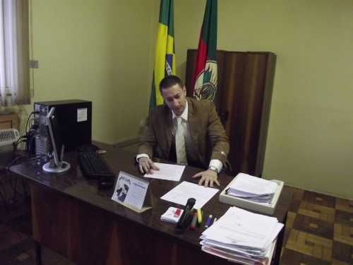 Guia Crissiumal Not cias O Delegado William Garcez assumir a